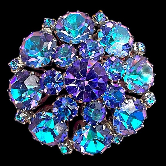 Vintage Weiss Iridescent Blue Purple Rhinestone Brooch Signed
